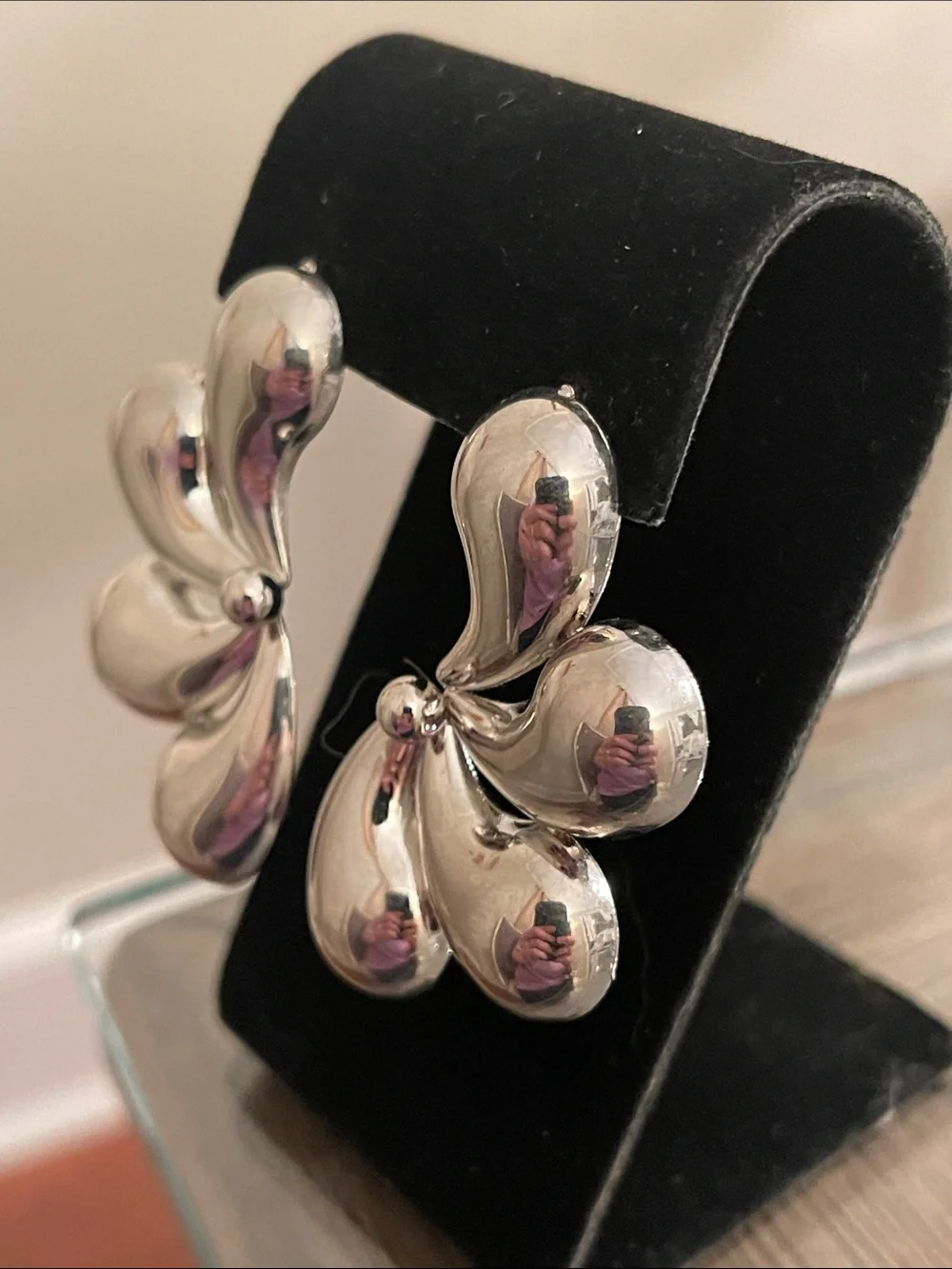 Vintage High-polished, Abstract Teardrop Petal Fan Earrings - Retro Modern Style
